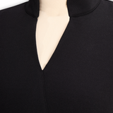 Nora | Viimeistelty Musta Mekko Vyöllä ja Mandarin-kauluksella