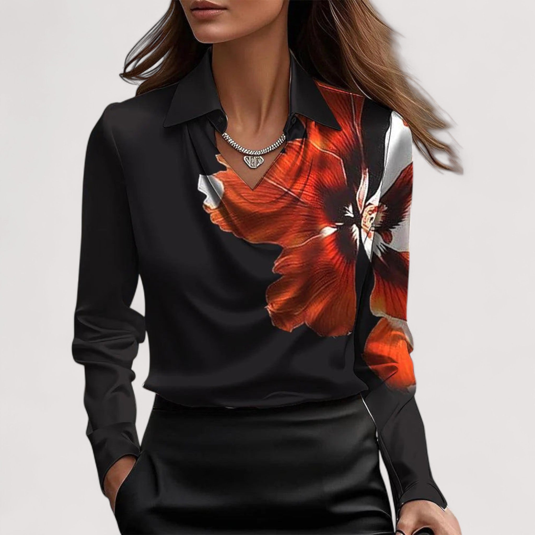 Charlotte™ | Satiinitoppi V-pääntiellä