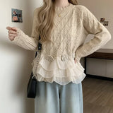 Orvokki™ | Neulepaita röyhelöillä