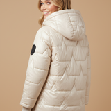 Renata™ | Olennainen takki, joka määrittelee talvityylikkyyden.